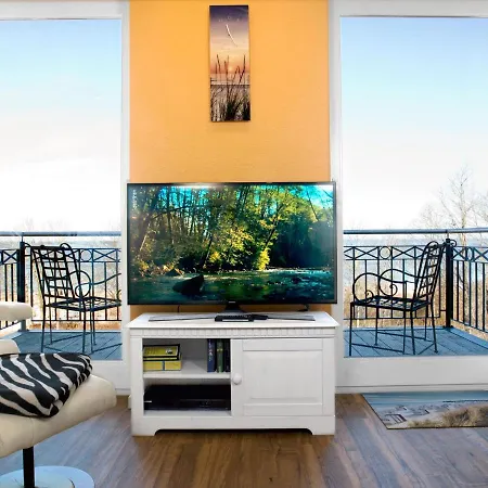 App Seaside アパート *