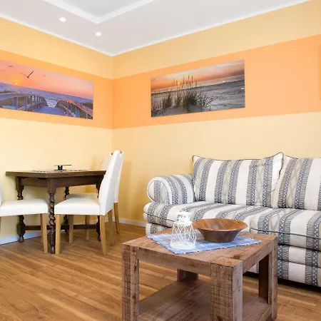 App Seaside アパート