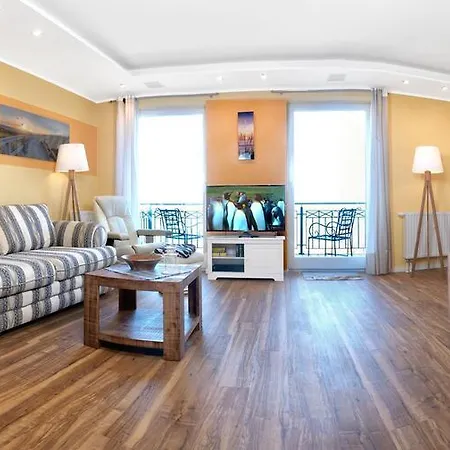 アパート App Seaside *